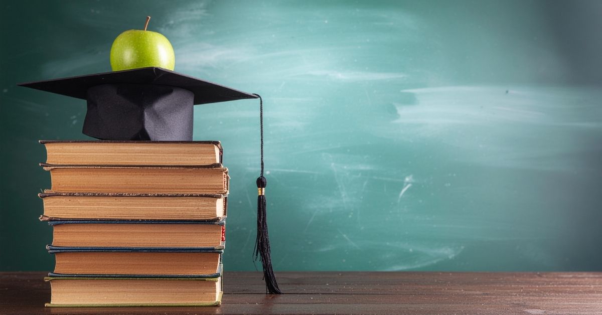 UFOP abre seleção de bolsistas UFOP abre seleção de bolsistas para o Centro de Educação a Distância